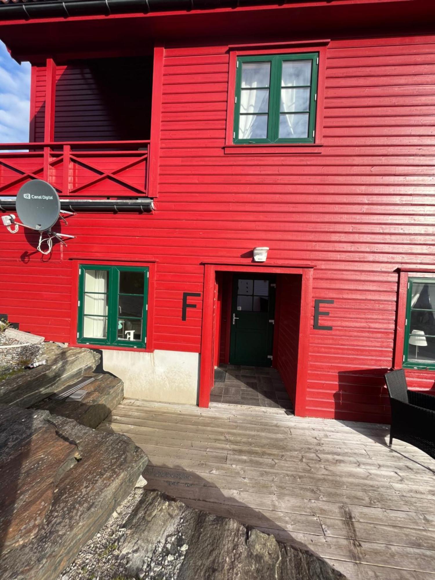 Sjoberg Hotell Og Ferie Leiligheter Østhusvik 外观 照片