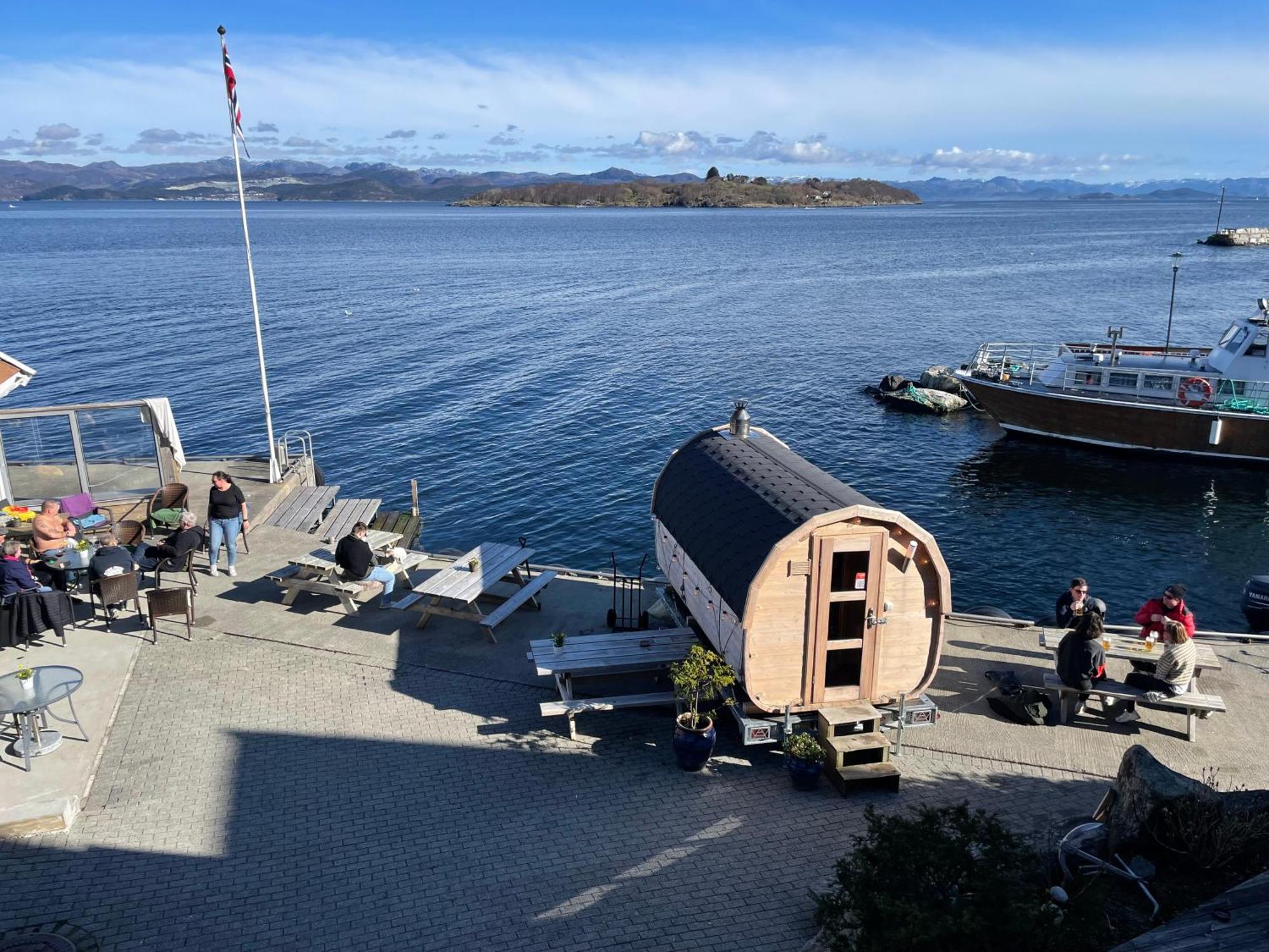 Sjoberg Hotell Og Ferie Leiligheter Østhusvik 外观 照片