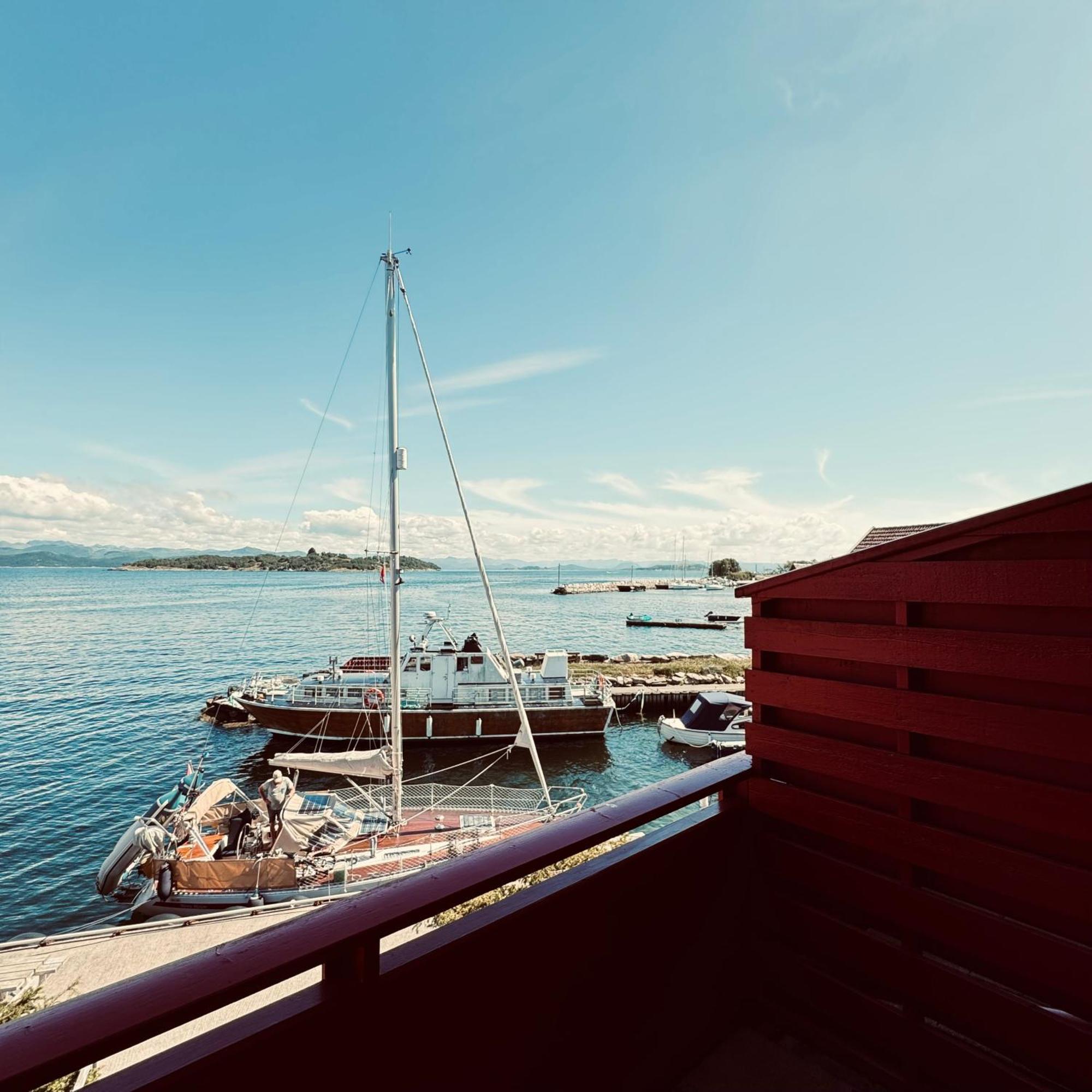 Sjoberg Hotell Og Ferie Leiligheter Østhusvik 外观 照片
