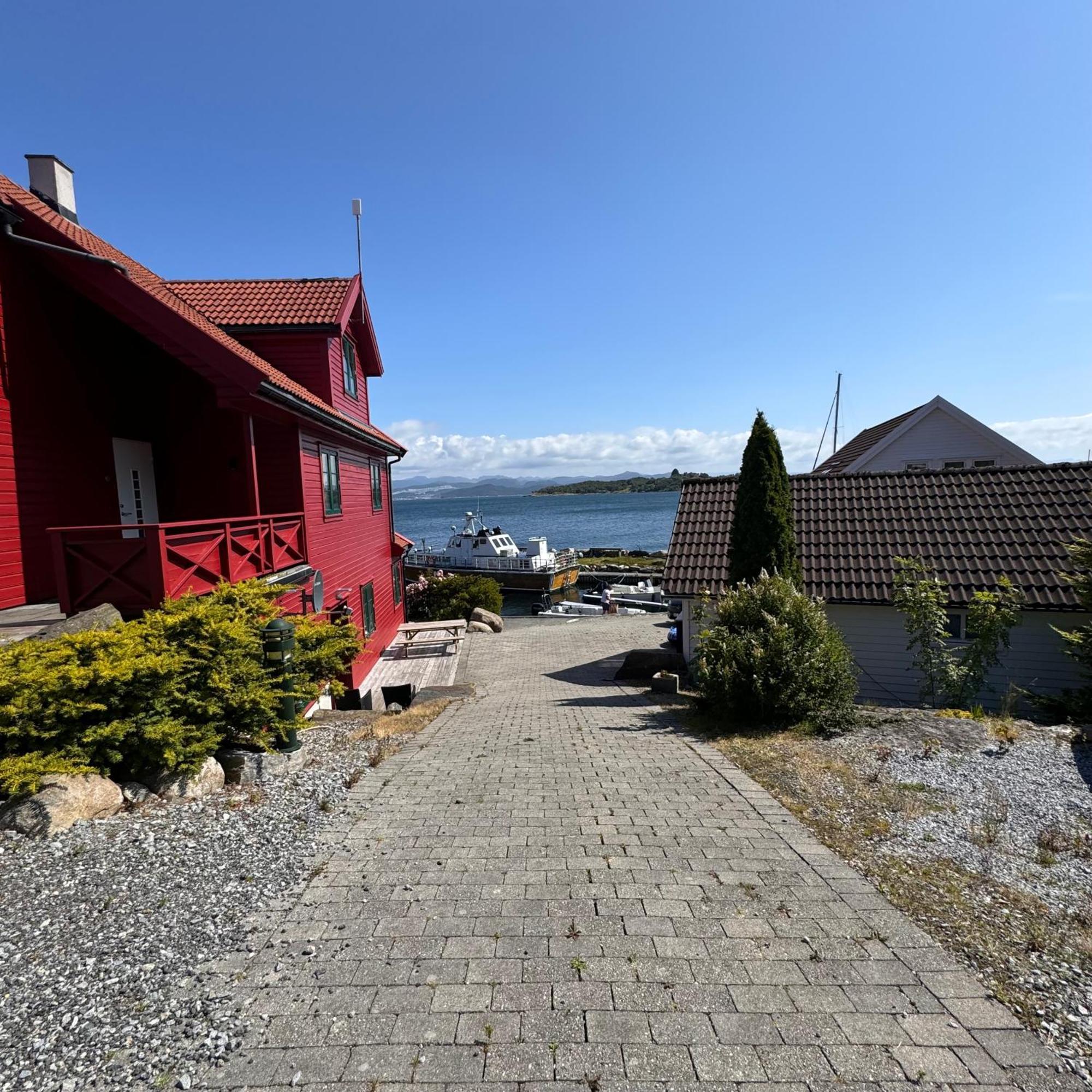 Sjoberg Hotell Og Ferie Leiligheter Østhusvik 外观 照片